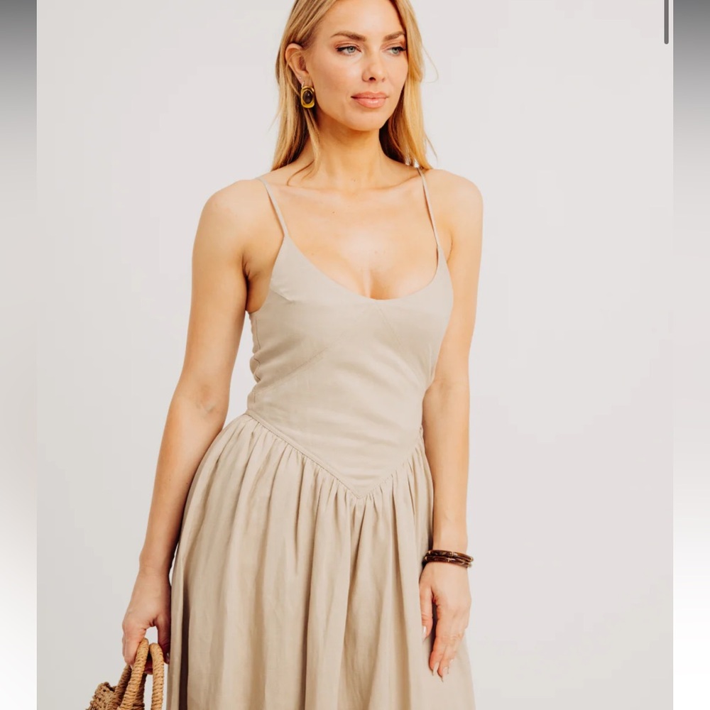 Torn by Ronny Kobo Beige The Camila Dress Midi Dress Medium - Picture 2 of 9